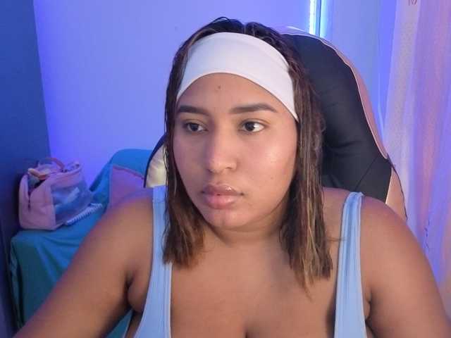 cardi-09 live cam on BongaCams