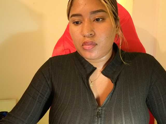 cardi-09 live cam on BongaCams