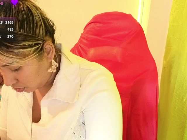 cardi-09 live cam on BongaCams