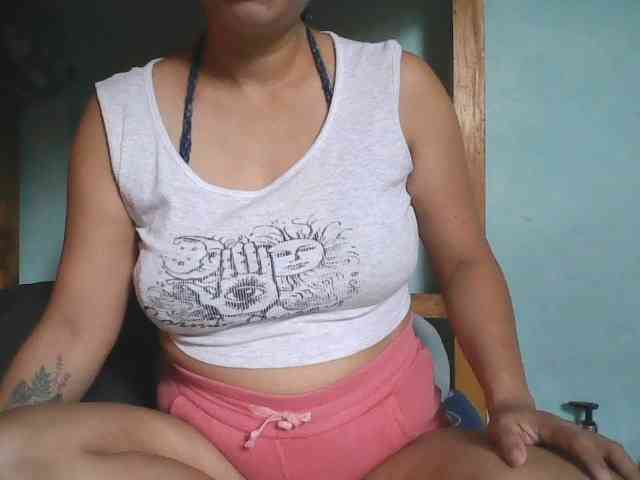 Denise32 webcam