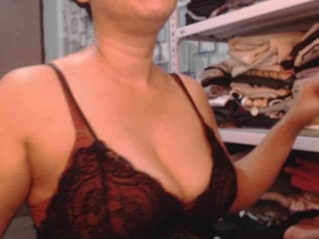 Denise32 webcam