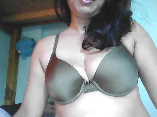 Denise32 webcam