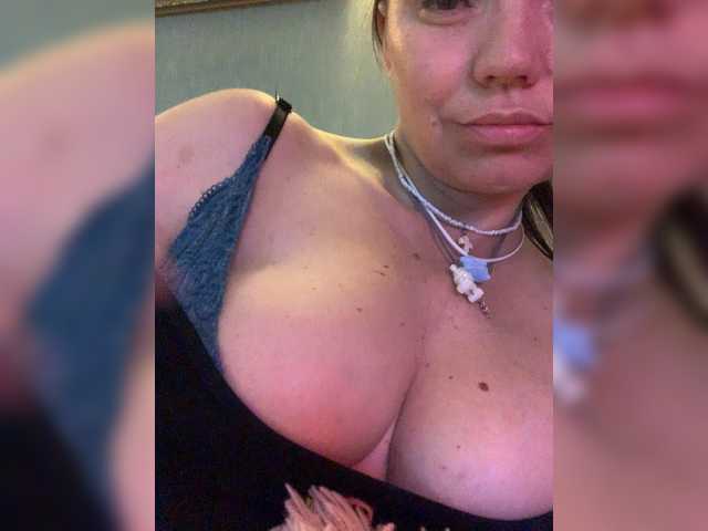 ElizavetaCream Live Cam on BongaCams
