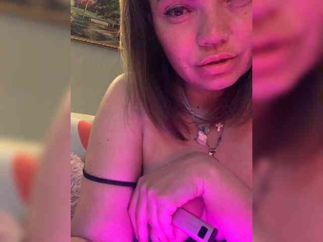ElizavetaCream webcam