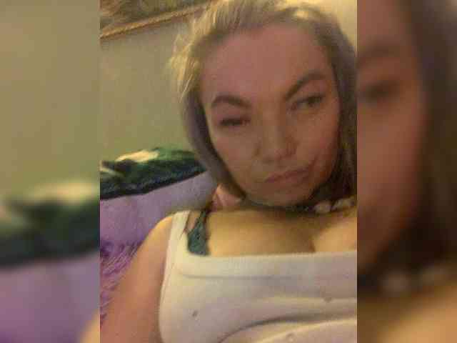 ElizavetaCream webcam