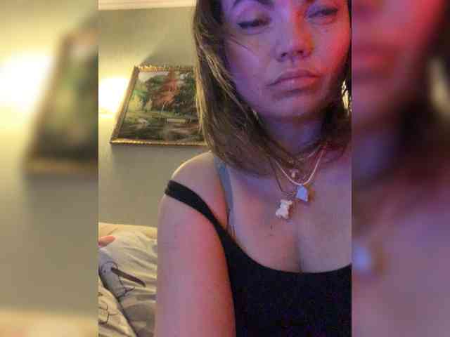 ElizavetaCream webcam