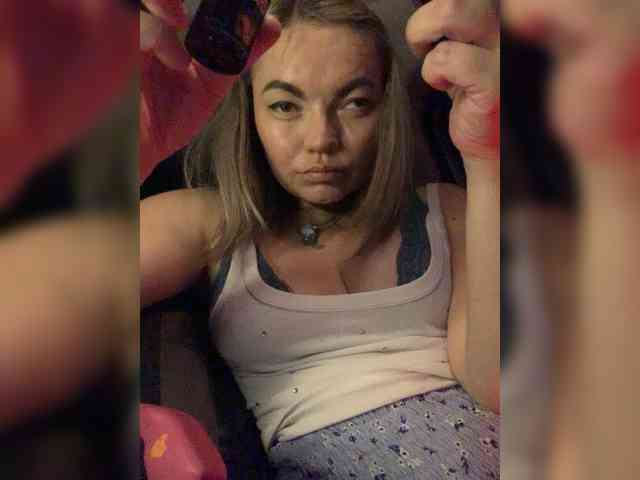 ElizavetaCream webcam
