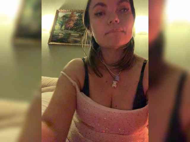 ElizavetaCream webcam