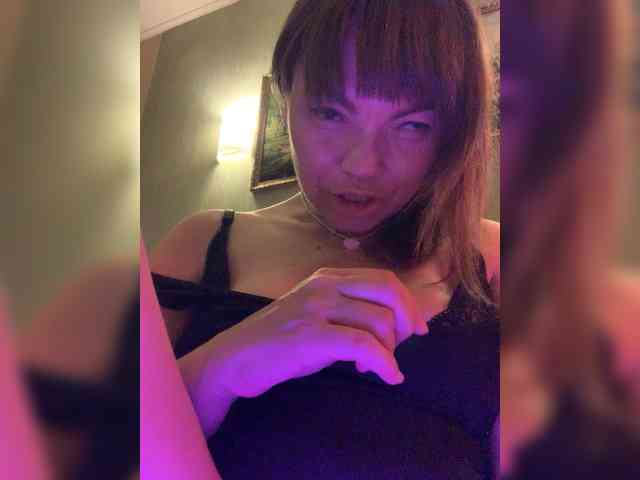 ElizavetaCream webcam