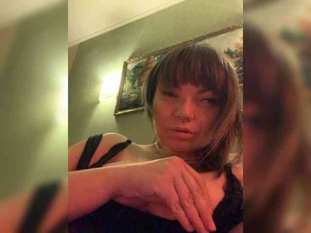 ElizavetaCream webcam