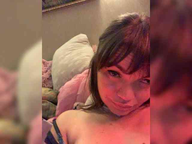 ElizavetaCream webcam