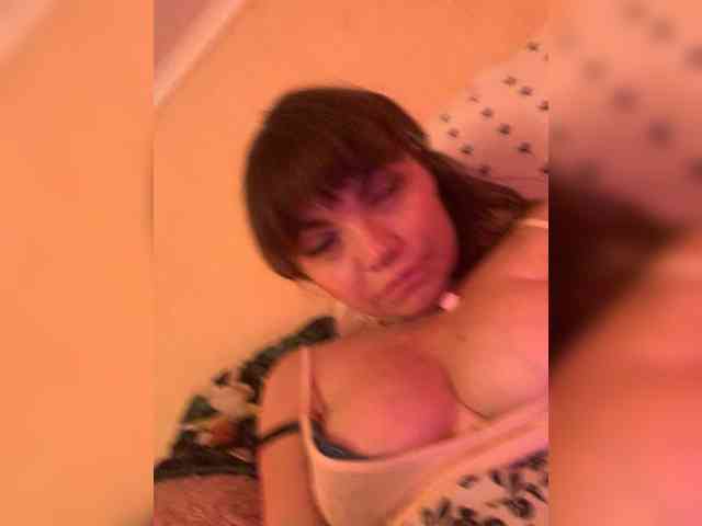 ElizavetaCream webcam