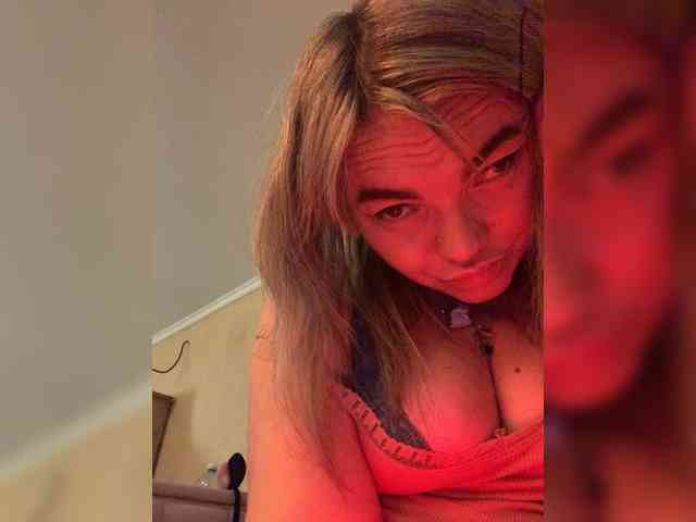 ElizavetaCream webcam