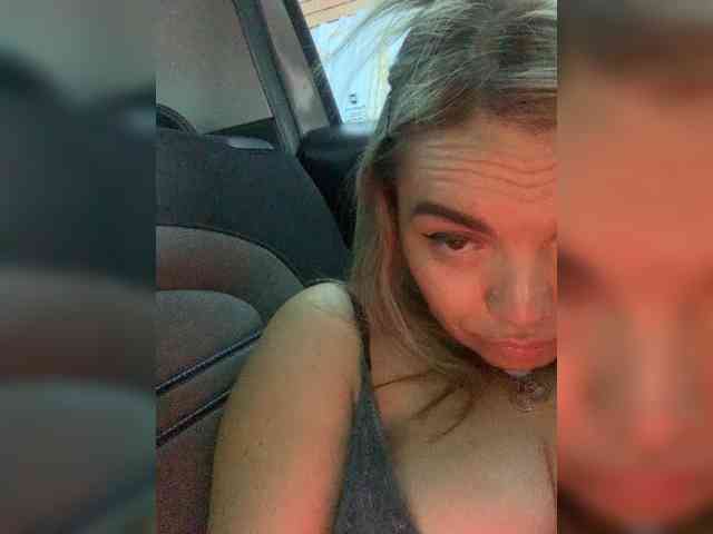 ElizavetaCream webcam