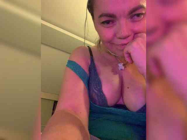 ElizavetaCream webcam