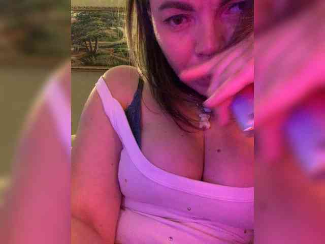ElizavetaCream webcam
