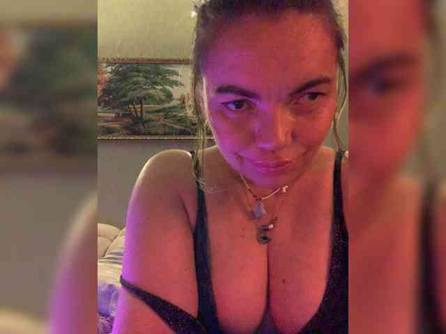 ElizavetaCream webcam