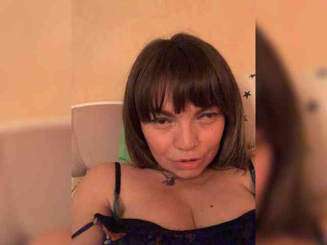 ElizavetaCream webcam