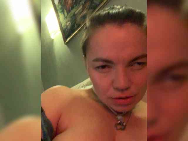 ElizavetaCream webcam