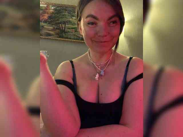 ElizavetaCream webcam
