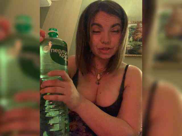 ElizavetaCream webcam