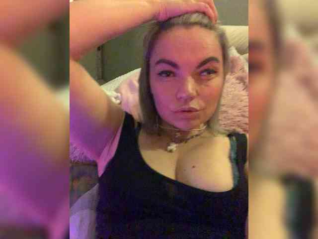 ElizavetaCream webcam