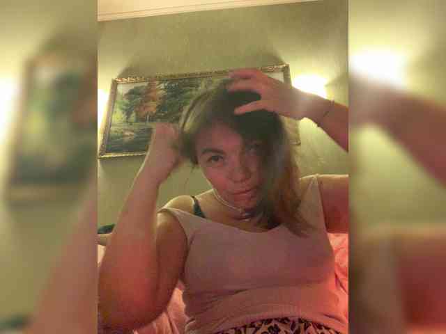 ElizavetaCream webcam