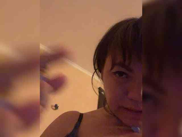 ElizavetaCream webcam
