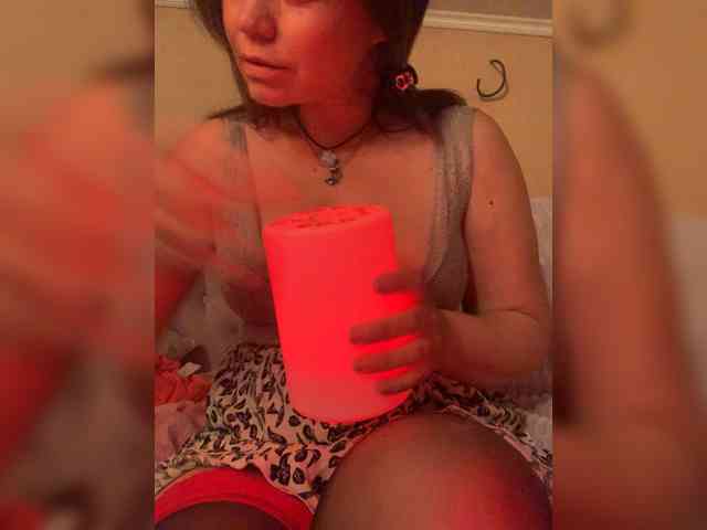 ElizavetaCream webcam