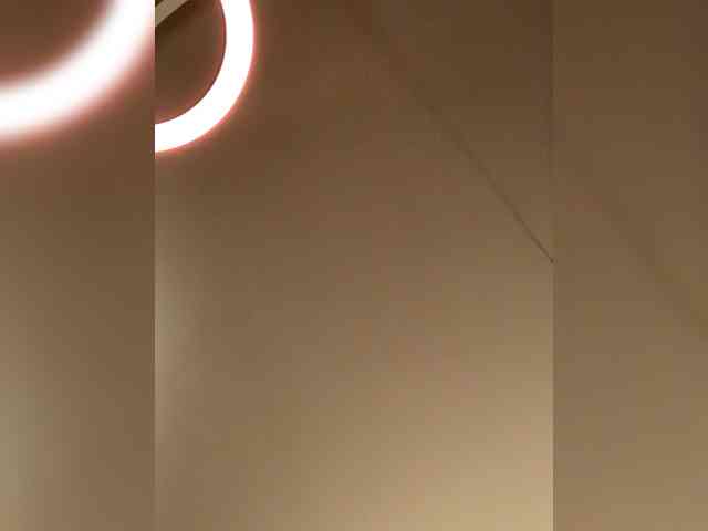 ElizavetaCream webcam