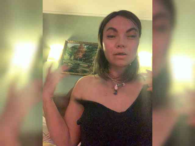 ElizavetaCream webcam