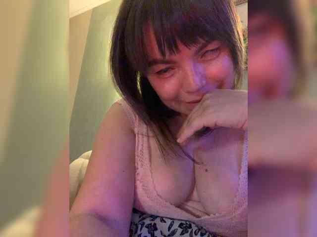 ElizavetaCream webcam