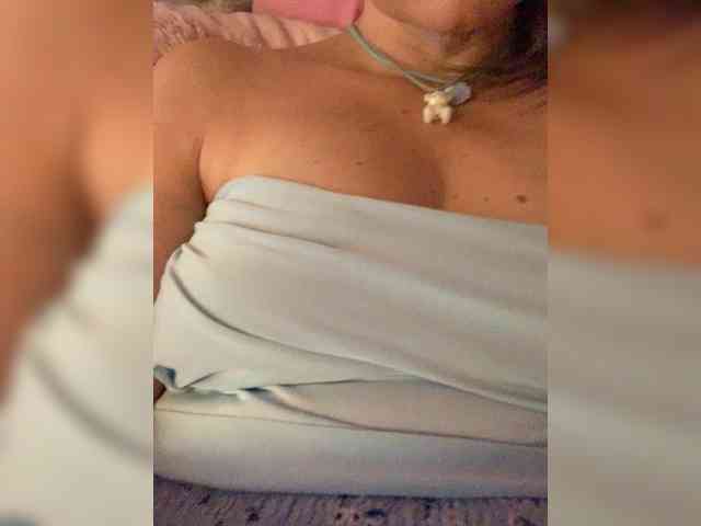 ElizavetaCream webcam