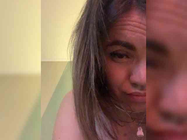ElizavetaCream webcam