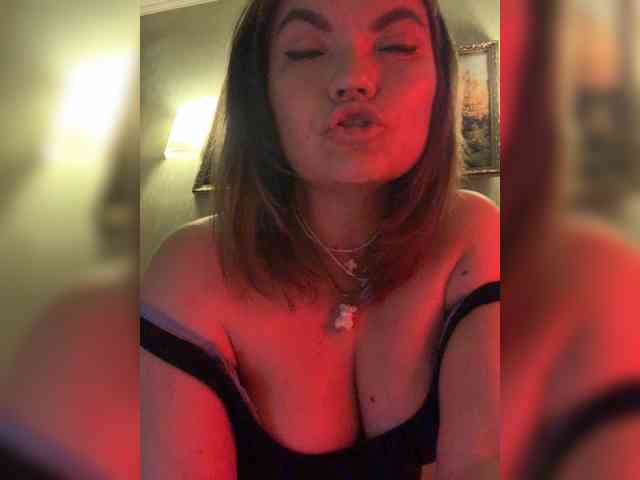 ElizavetaCream webcam