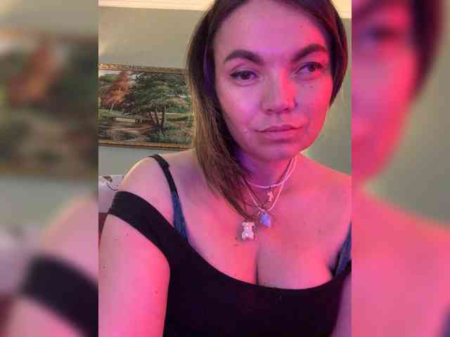 ElizavetaCream webcam