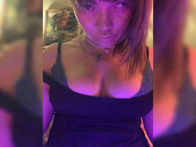 ElizavetaCream webcam