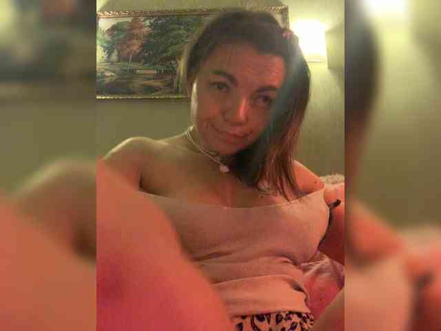 ElizavetaCream webcam