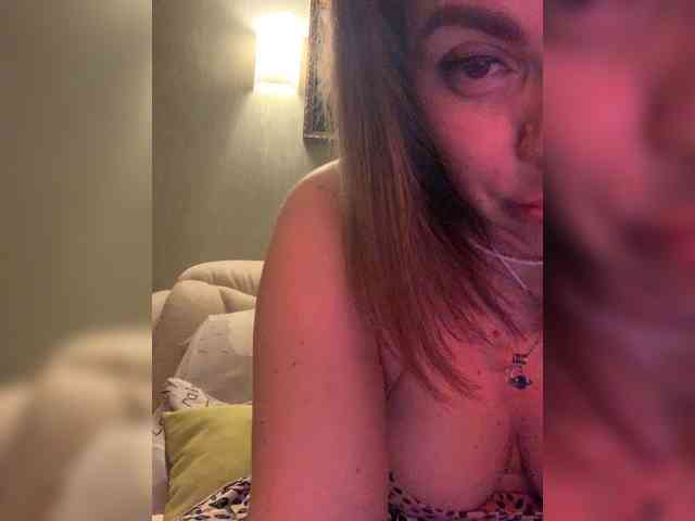 ElizavetaCream webcam