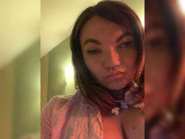 ElizavetaCream webcam