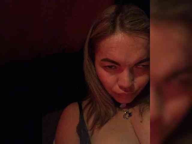 ElizavetaCream webcam