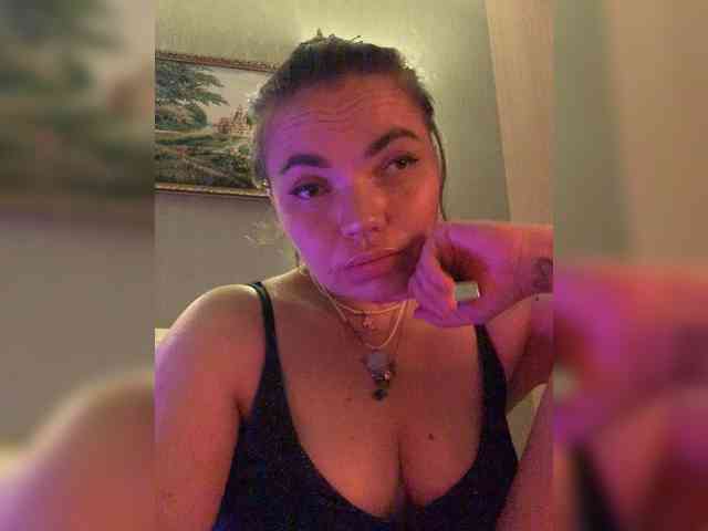 ElizavetaCream webcam