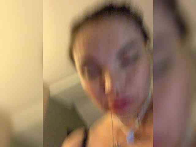 ElizavetaCream webcam