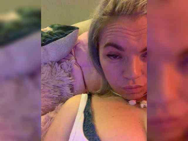 ElizavetaCream webcam