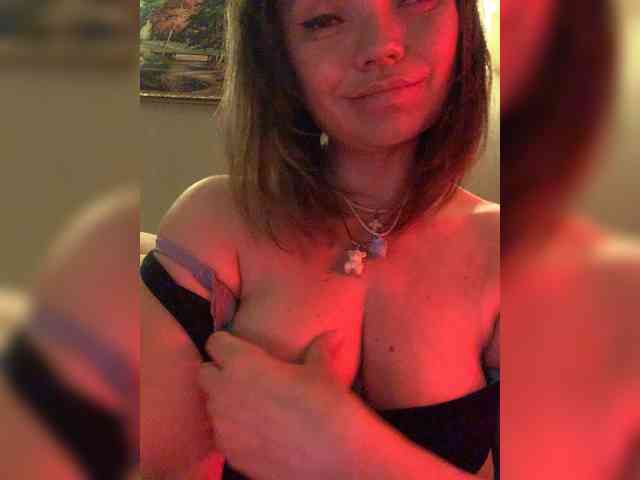 ElizavetaCream webcam