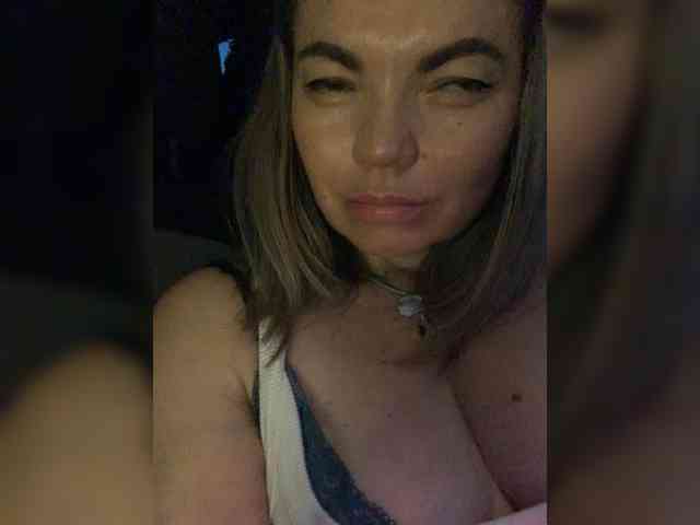 ElizavetaCream webcam