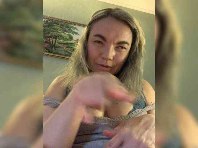 ElizavetaCream webcam