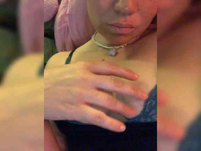 ElizavetaCream webcam