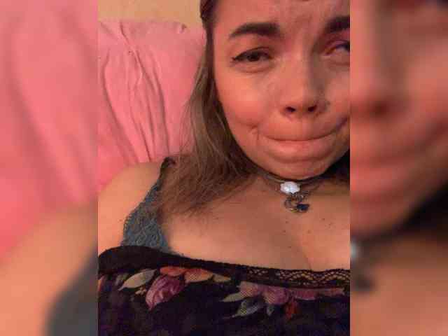 ElizavetaCream webcam