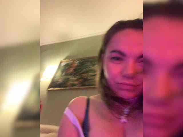 ElizavetaCream webcam